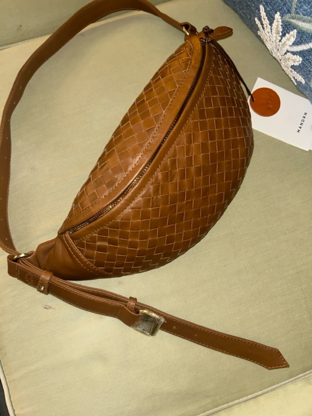 NWT MANDRN Atlas Woven Leather Bag. - Picture 9 of 10